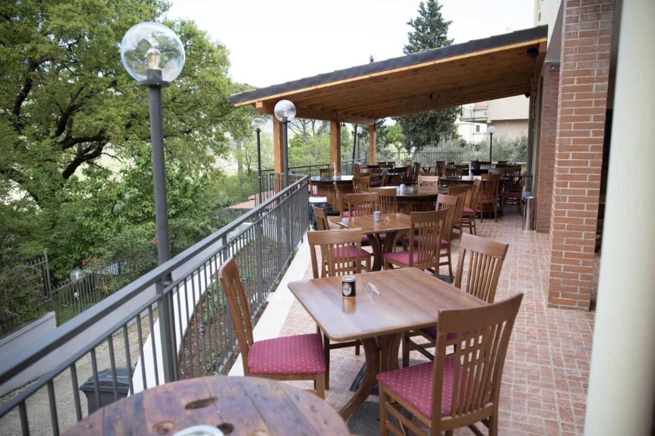 Divino Bistrot E Relais Hotel Lenola Kültér fotó