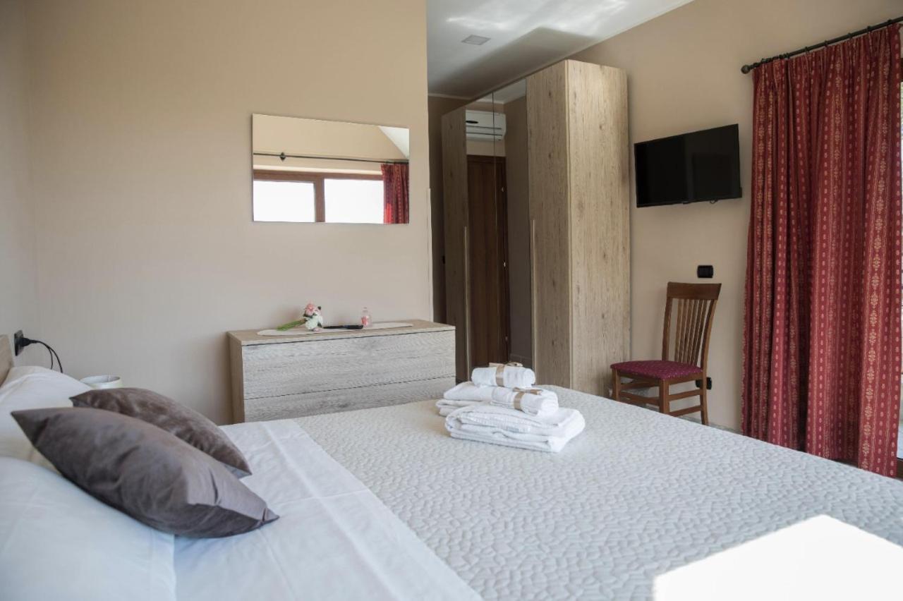 Divino Bistrot E Relais Hotel Lenola Kültér fotó
