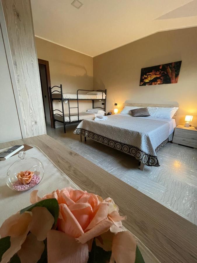 Divino Bistrot E Relais Hotel Lenola Kültér fotó